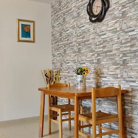 Ideal House *