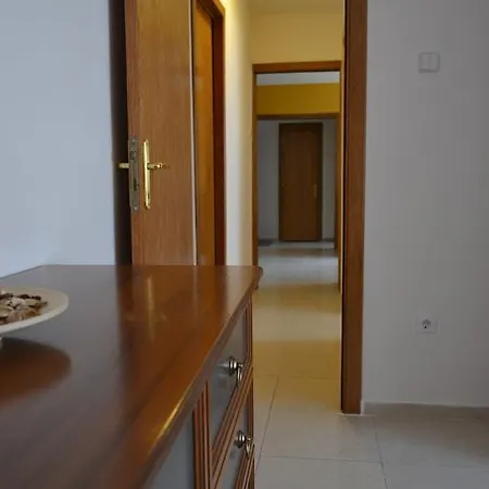 아파트 Ideal House 부쿠레슈티